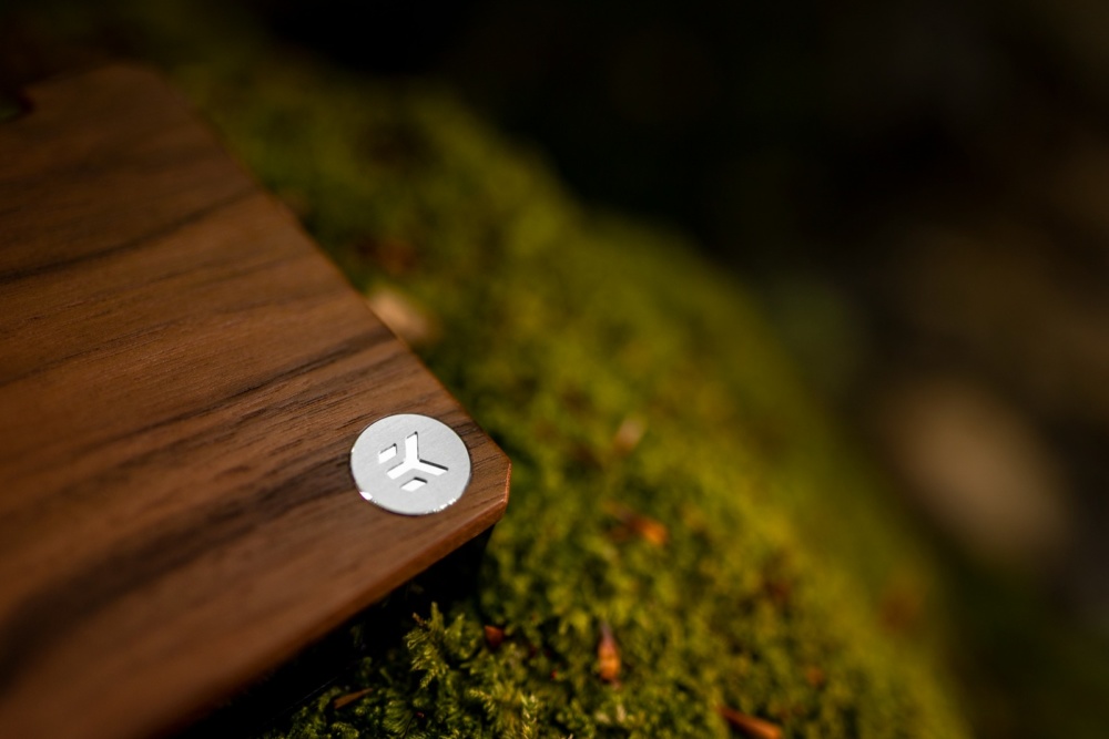 EK Quantum Vector RTX 30803090 Lignum Edition Walnut 8