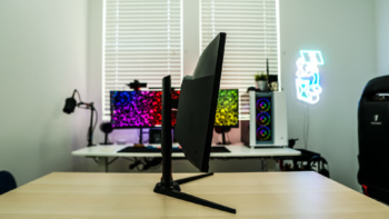 Viotek GNV30CBXA 30-inch 200 Hz Curved Gaming Monitor