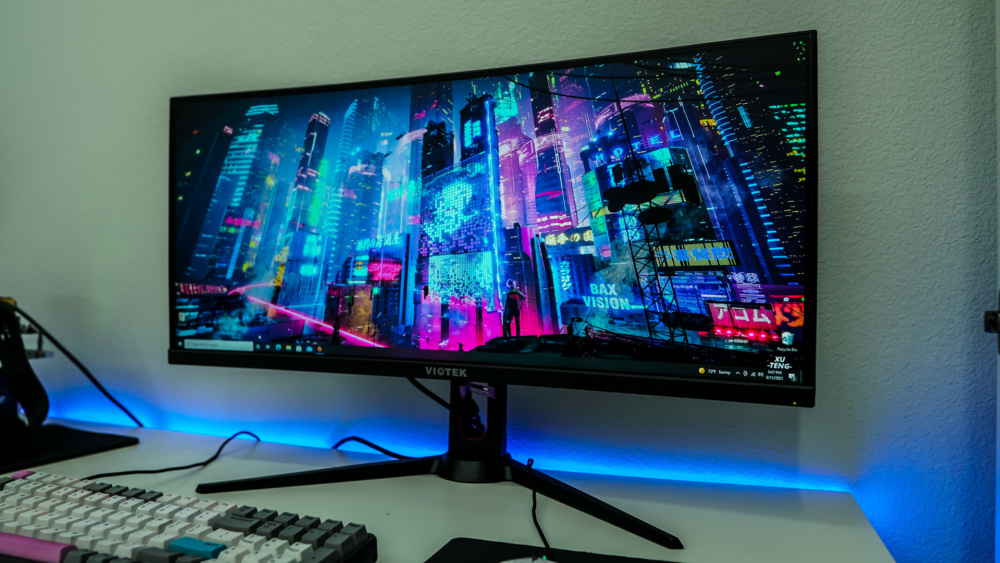 Viotek GNV30CBXA 30-inch 200 Hz Curved Gaming Monitor