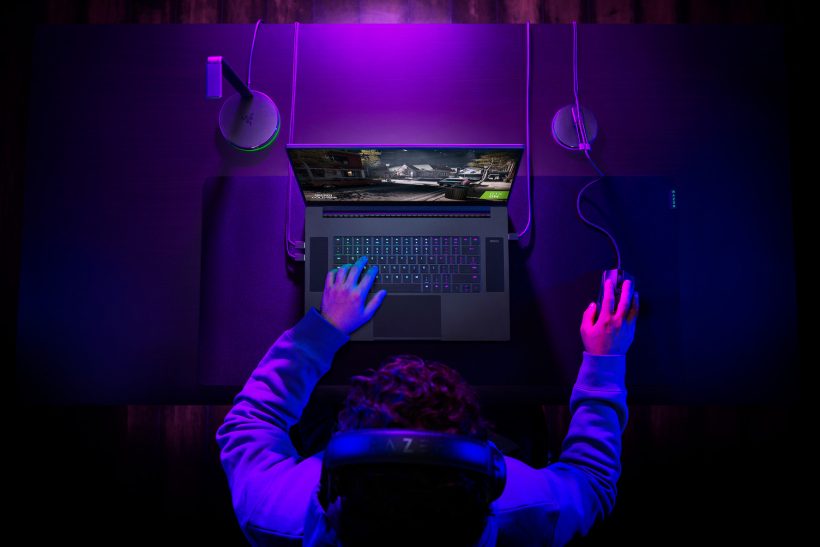 Razer Blade D17 7 2021 Lifestyle Shoot 4 820x547 1