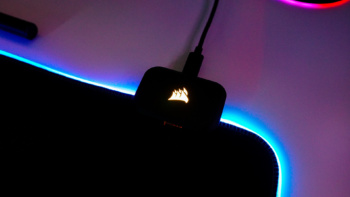 Corsair MM700 RGB Extended Mousepad
