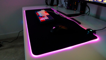 Corsair MM700 RGB Extended Mousepad