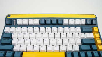 iQunix A80 Explorer Wireless Mechanical Keyboard