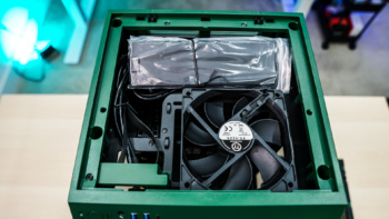 Thermaltake The Tower 100 Racing Green Case