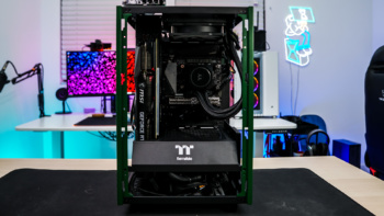 Thermaltake The Tower 100 Racing Green Case