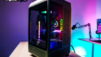 Thermaltake The Tower 100 Racing Green Case