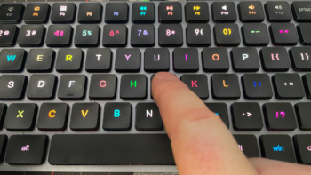 Vissles Low-Profile Optical Mechanical Keyhboard - RGB