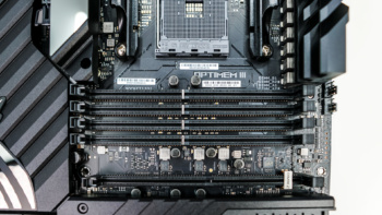 ASUS ROG Crosshair VIII Extreme Motherboard