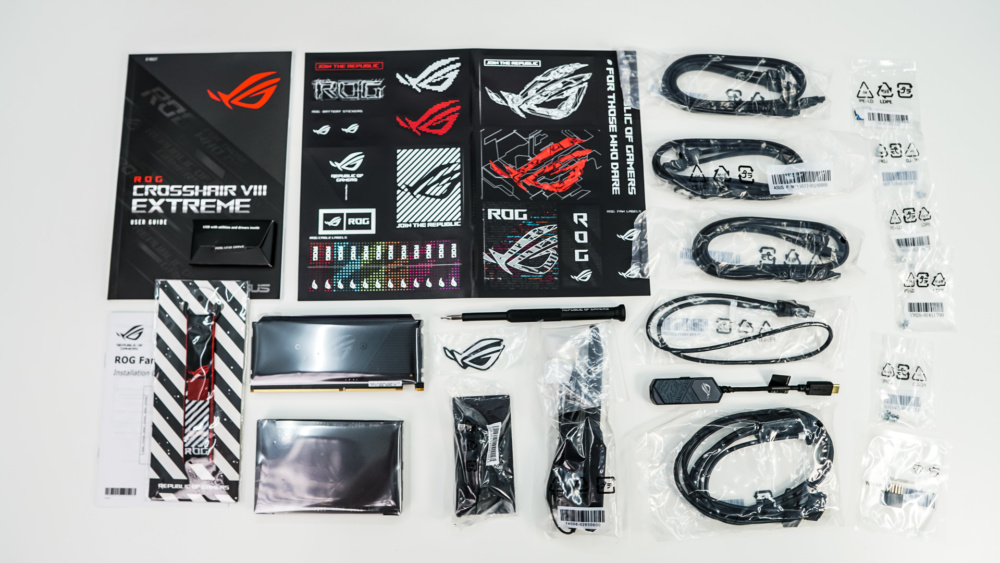 ASUS ROG Crosshair VIII Extreme Motherboard
