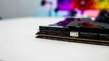 ASUS ROG Crosshair VIII Extreme Motherboard