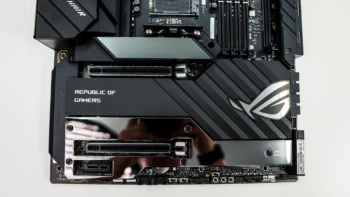 ASUS ROG Crosshair VIII Extreme Motherboard