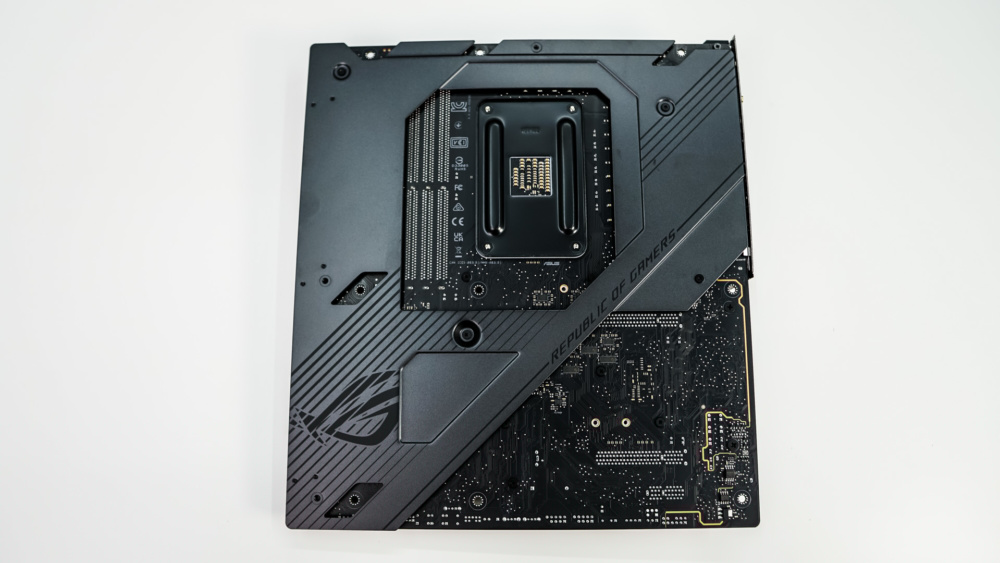 ASUS ROG Crosshair VIII Extreme Motherboard