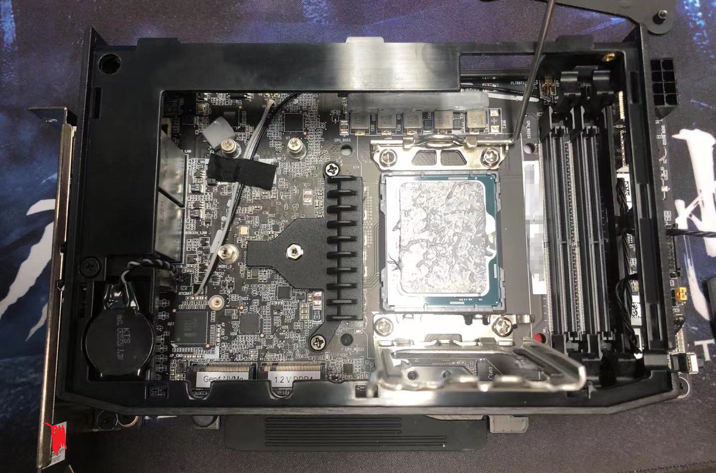 Intel NUC 12