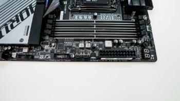 Gigabyte Z690 AORUS Ultra Motherboard