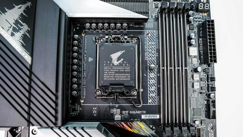 Gigabyte Z690 AORUS Ultra Motherboard