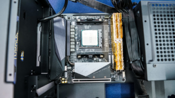 HYTE Revolt 3 Mini-ITX Case