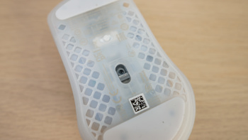 SteelSeries Aerox 3 Wireless Ghost Edition