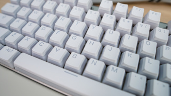 SteelSeries Apex 7 TKL Ghost Edition