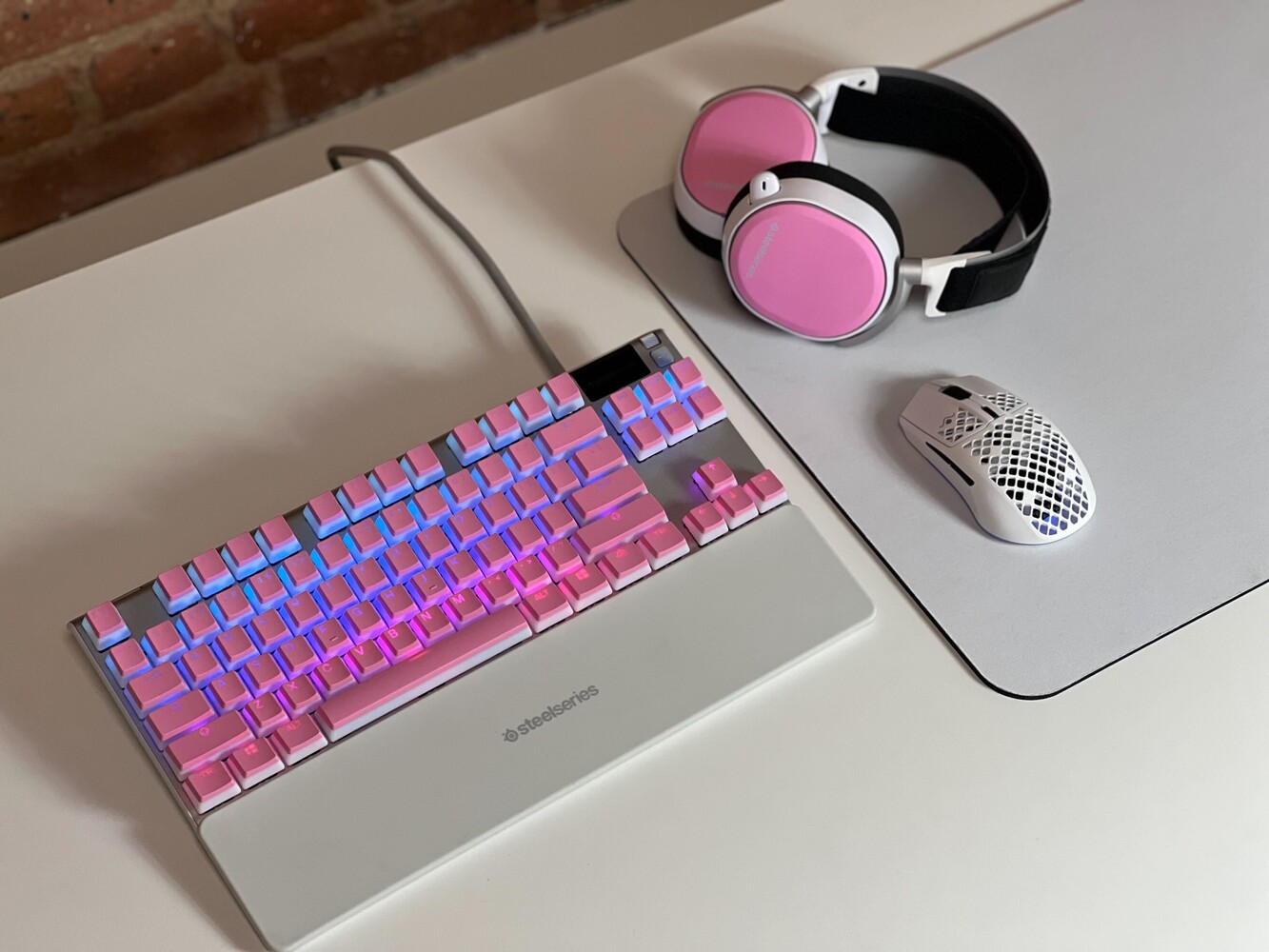 steelseries pink 5