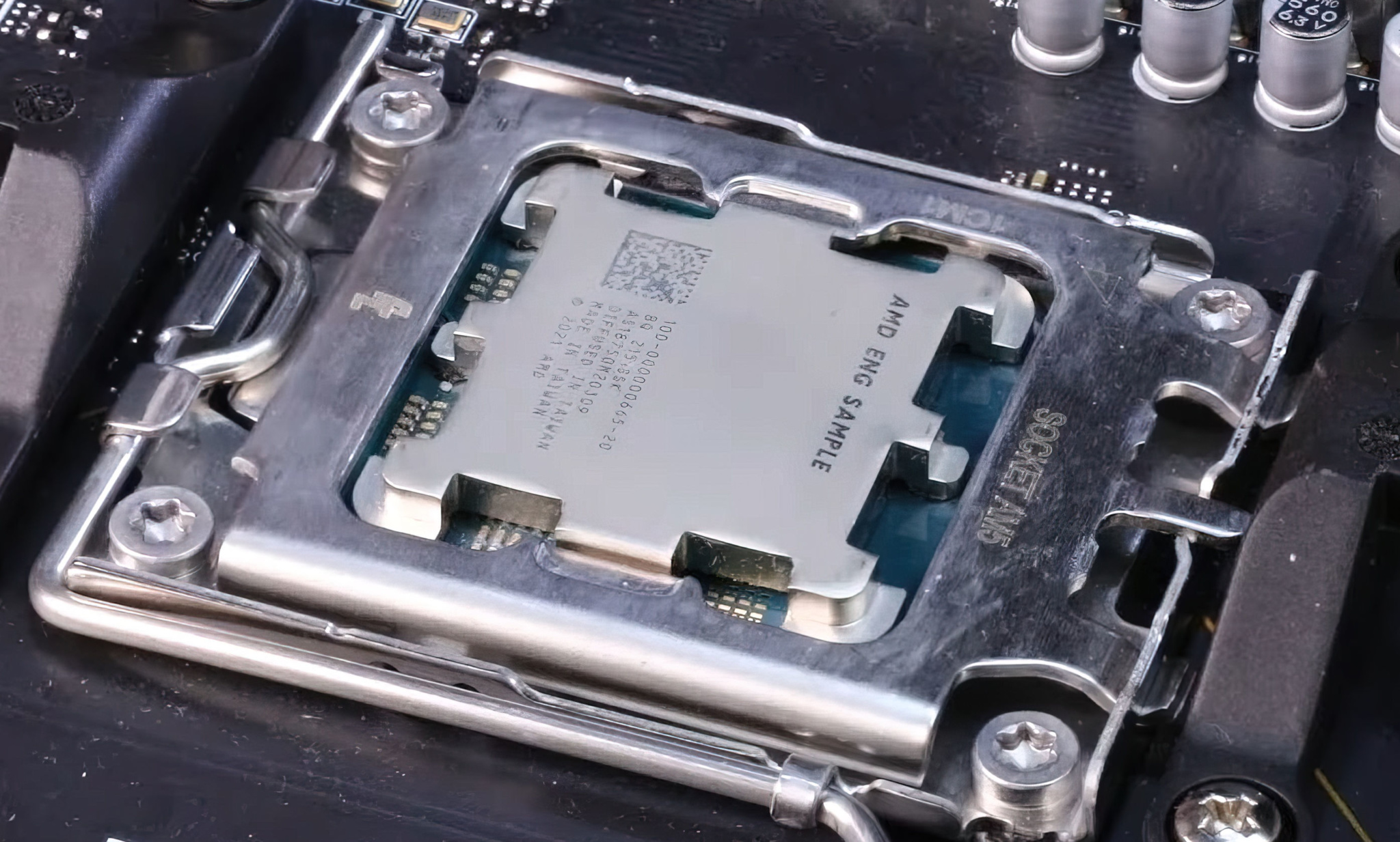 AMD Ryzen 7000 Sample scaled
