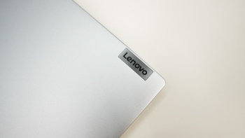 Lenovo IdeaPad Slim 7 Carbon