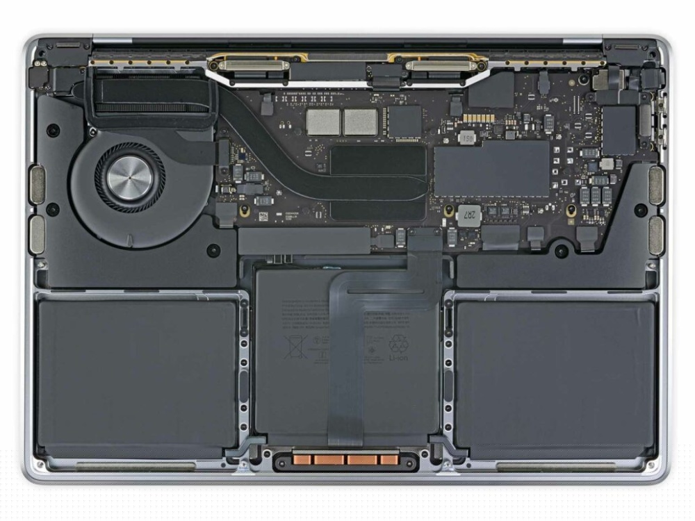 M1 MacBook Pro first look inside 1030x773 1