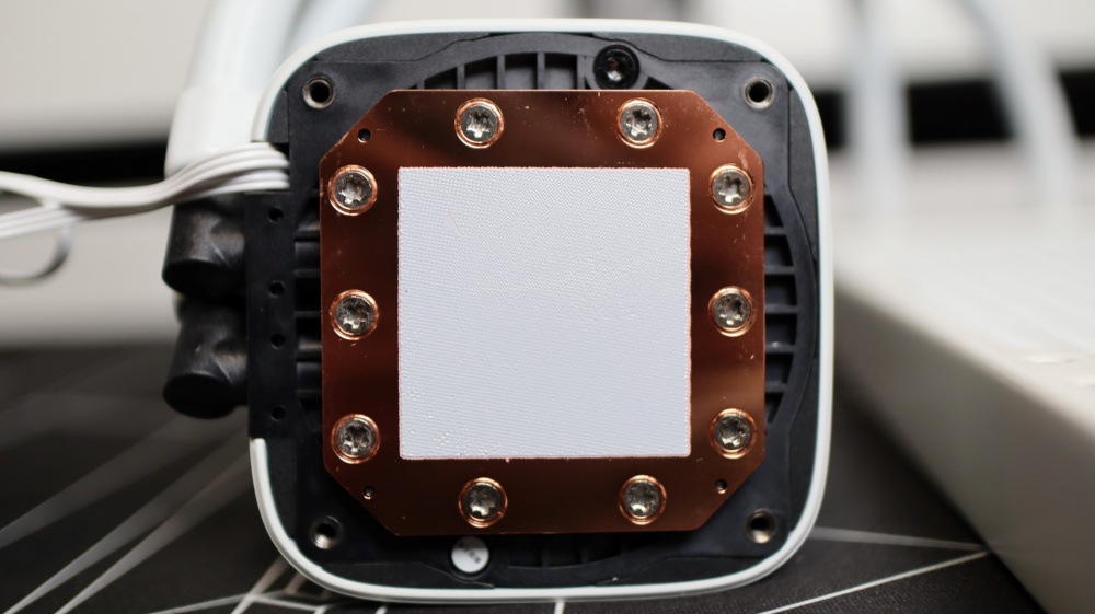 DeepCool LS720 WH