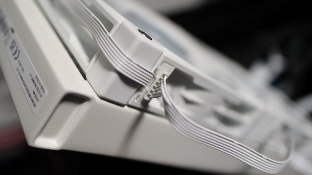 DeepCool LS720 WH