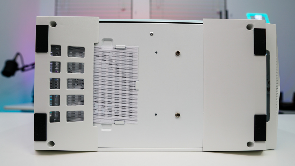 MSI MPG GUNGNIR 110R White Case