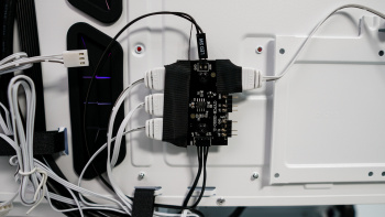MSI MPG GUNGNIR 110R White Case