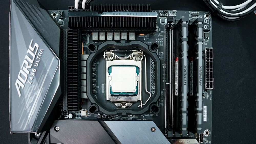 Thermaltake UX200 SE CPU Cooler