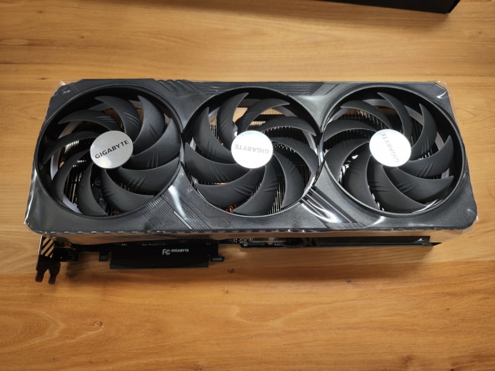 GIGABYTE RTX4090 WINDFORCE 6
