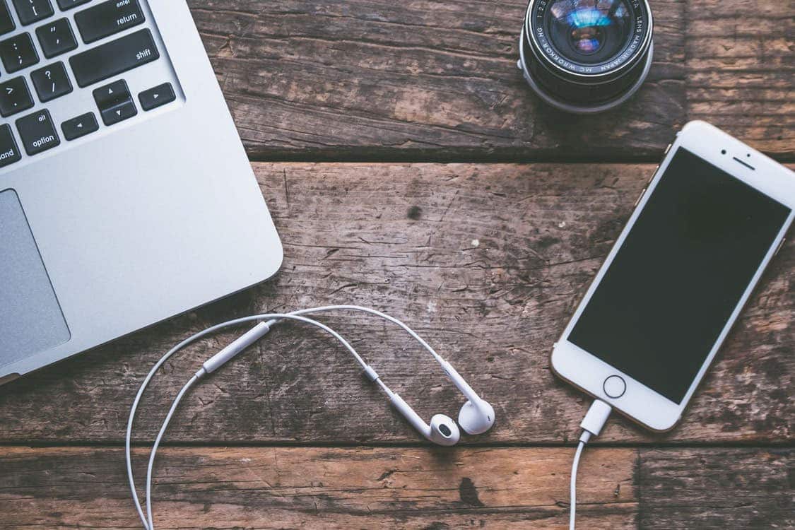 computer laptop iphone business studying 2022