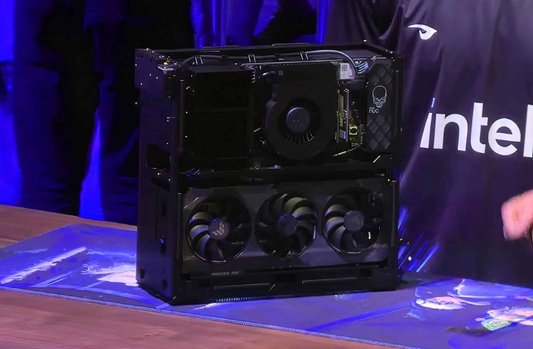 INTEL NUC 13 EXTREME RAPTOR CANYON 1 videocardz 1800x1179 1