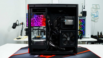 HYTE Y60 Case