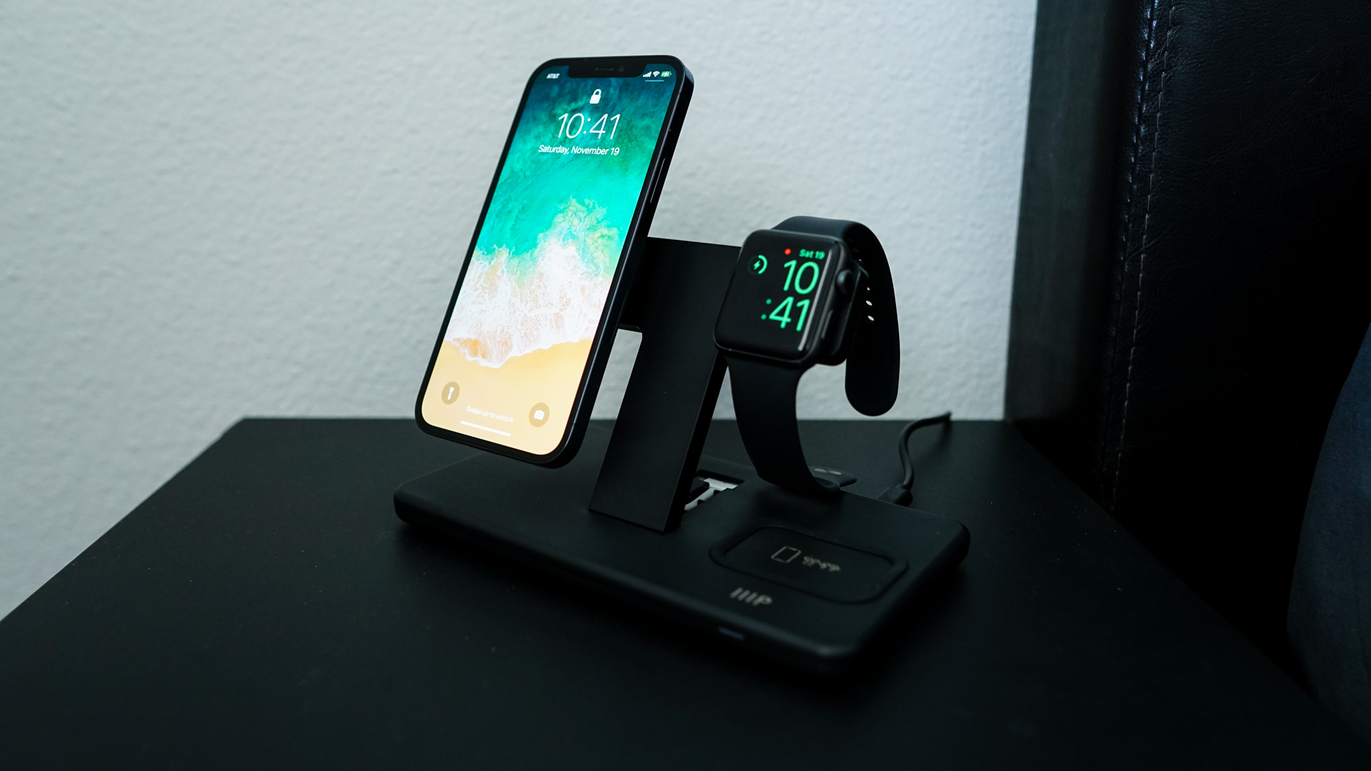 Monoprice Magsafe 3-in-1 Wireless Charging Stand