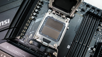 MSI MPG X670E Carbon WiFi Motherboard