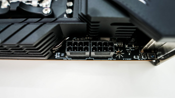 MSI MPG X670E Carbon WiFi Motherboard