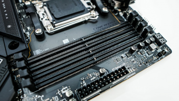MSI MPG X670E Carbon WiFi Motherboard