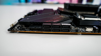 MSI MPG X670E Carbon WiFi Motherboard