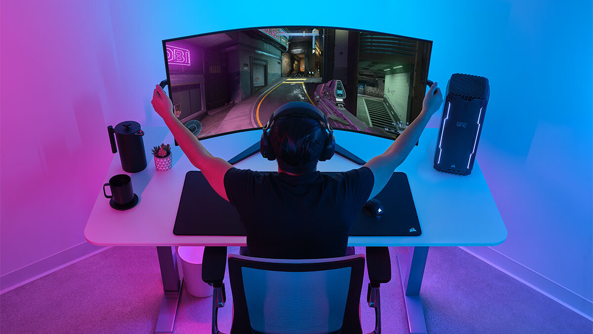 CORSAIR XENEON FLEX
