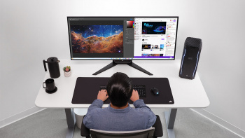 CORSAIR XENEON FLEX