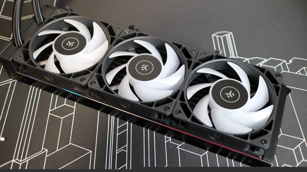 EKWB EK Nucleus AIO CR360 Lux D-RGB