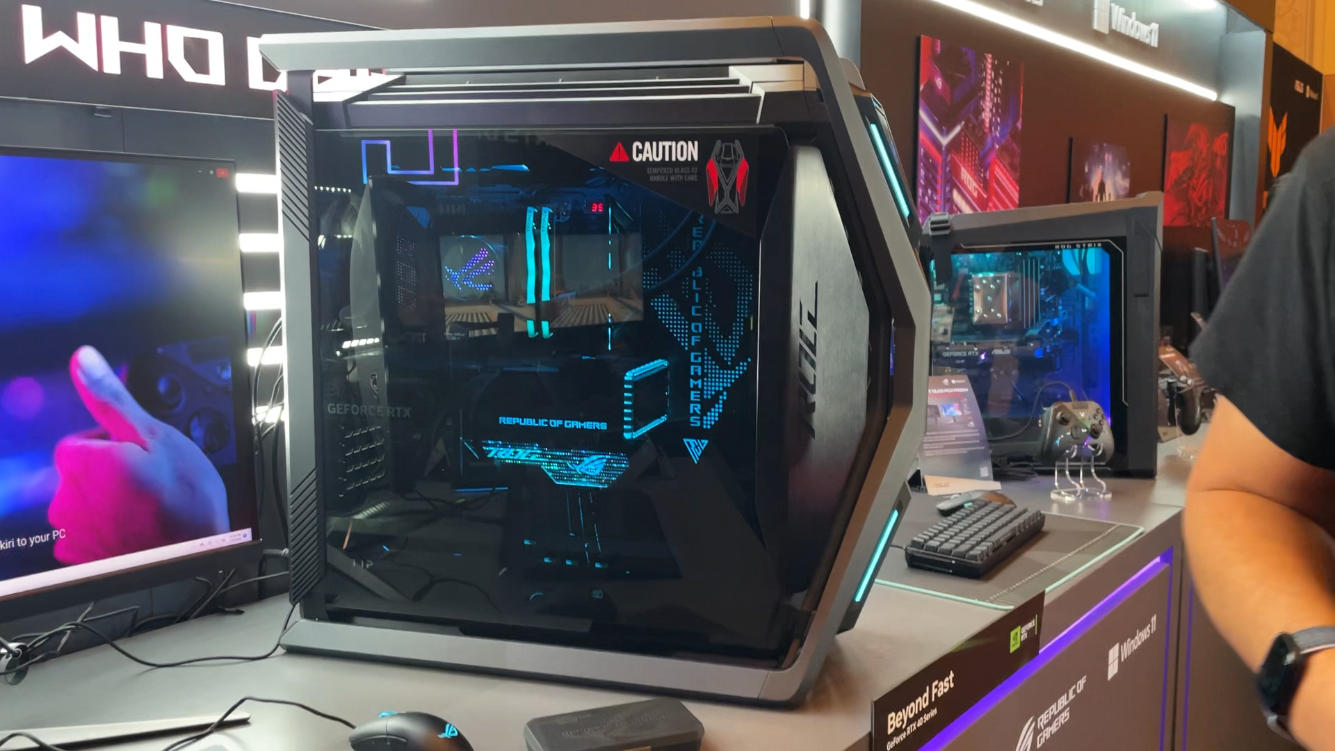 asus case 1