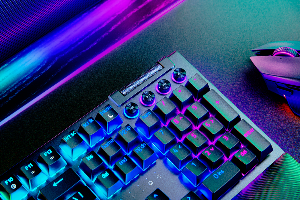 Razer BLACKWIDOW V4 PRO