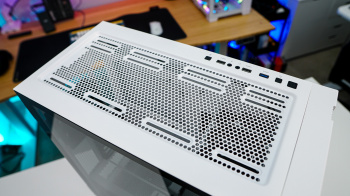 Thermaltake H700 TG Snow Case