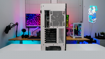 Thermaltake H700 TG Snow Case