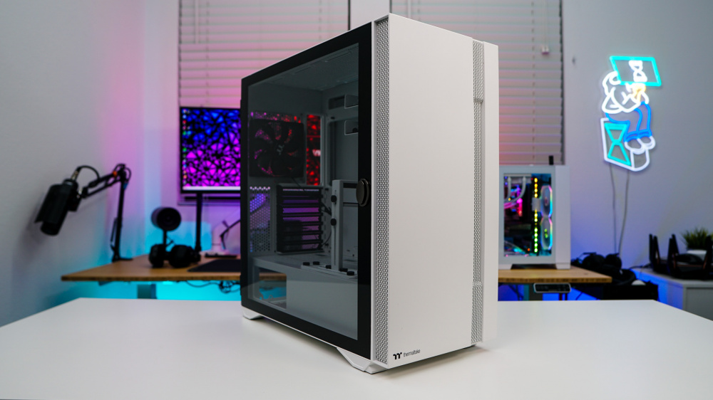 Thermaltake H700 TG Snow Case