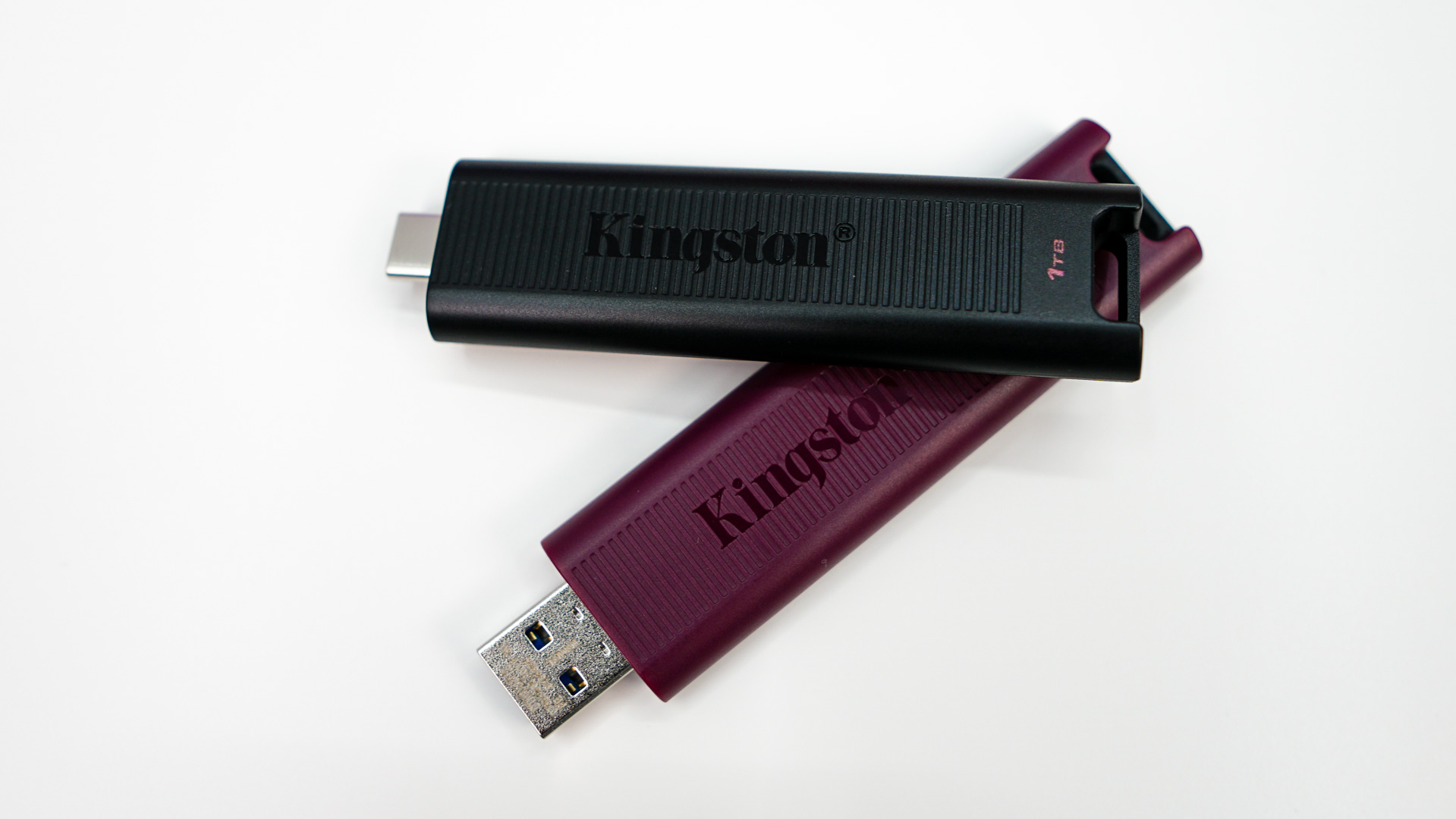 Kingston DataTraveler Max USB 3.2 Gen 2 Flash Drive