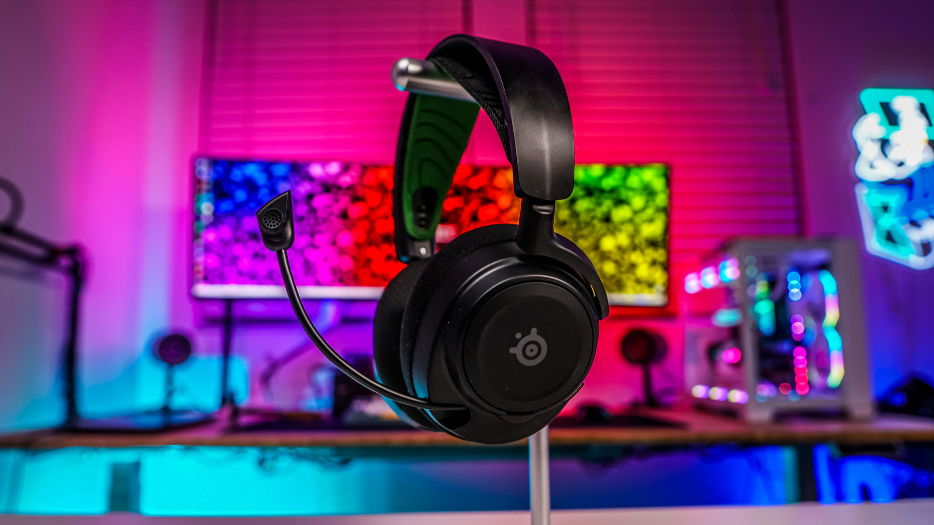 SteelSeries Arctis Nova 7x Wireless Gaming Headset